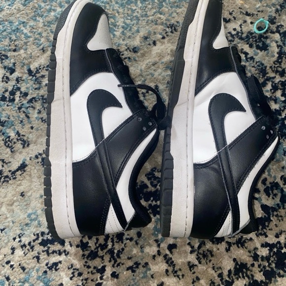 Nike low dunks ( pandas) - Picture 3 of 7
